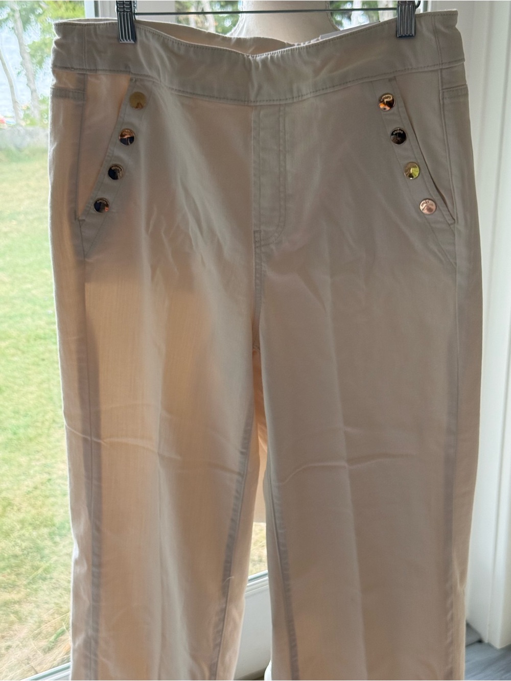 Chico's So Slimming Cream Wide Leg Pants Gold Logo Buttons NWT size 2